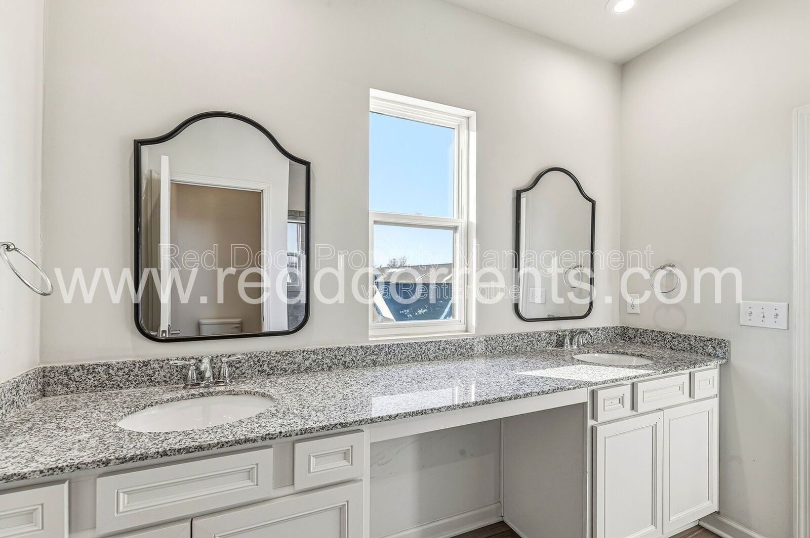 Modern 3-Bedroom Townhome in the Heart of Fishers property image