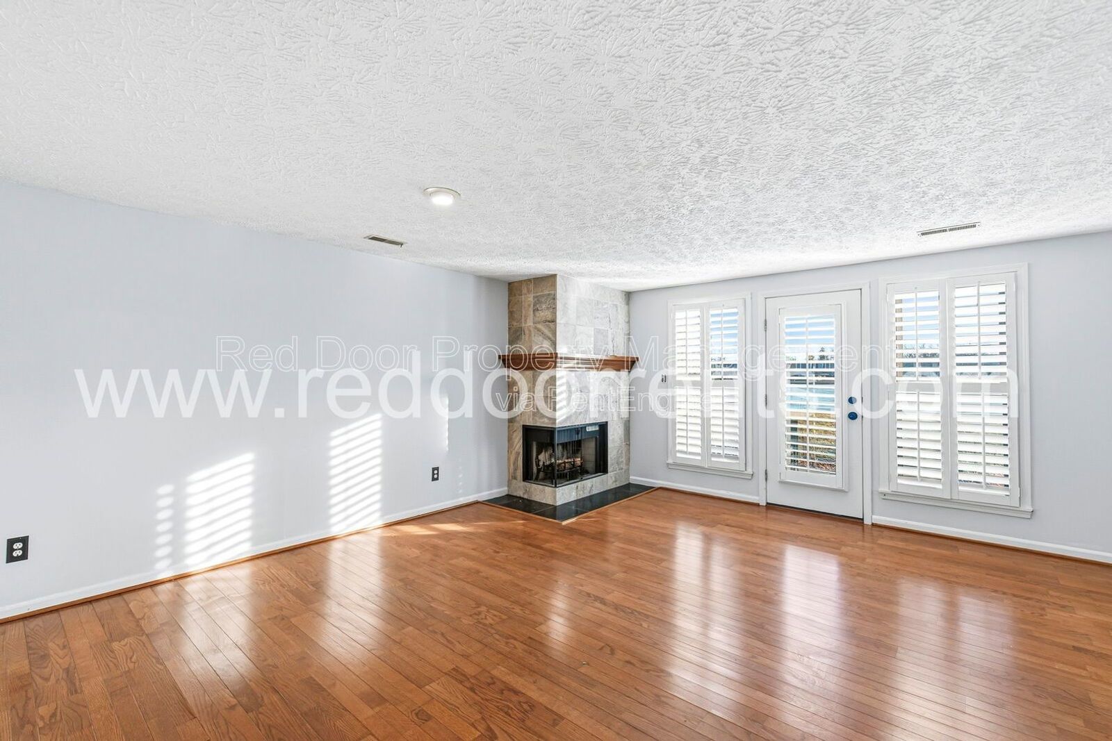 Charming 2BR/1.5BA Home Near Eagle Creek Park property image