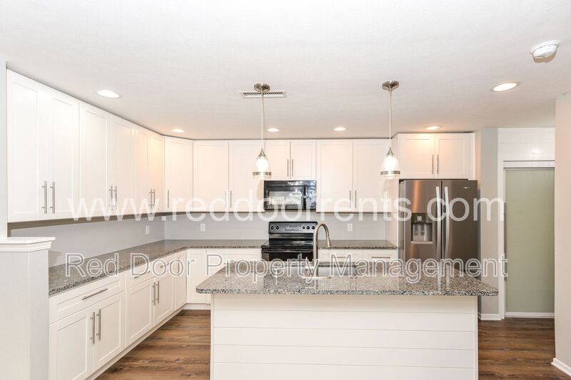 Coming Soon! - Charm and Convenience: Your Ideal Home in Noblesville! property image