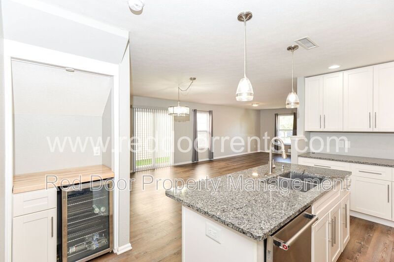 Coming Soon! - Charm and Convenience: Your Ideal Home in Noblesville! property image