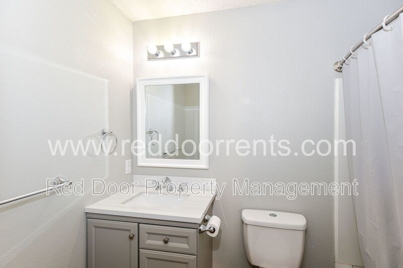 Coming Soon! - Charm and Convenience: Your Ideal Home in Noblesville! property image