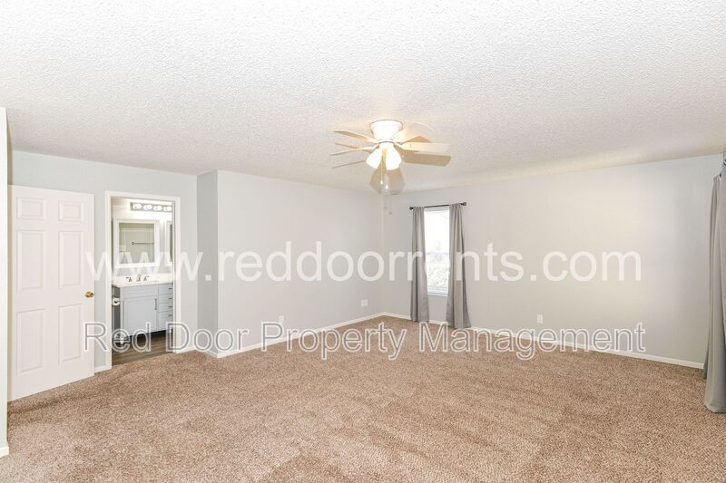 Coming Soon! - Charm and Convenience: Your Ideal Home in Noblesville! property image