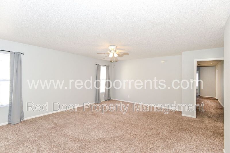 Coming Soon! - Charm and Convenience: Your Ideal Home in Noblesville! property image