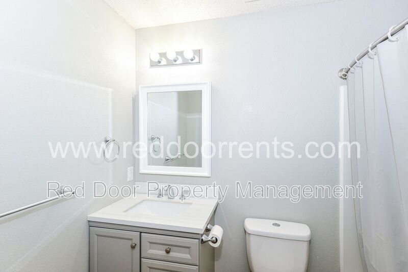 Coming Soon! - Charm and Convenience: Your Ideal Home in Noblesville! property image