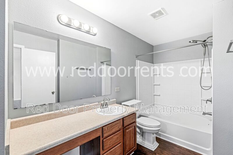 Coming Soon! Charm and Convenience- Your 3 Bedroom Haven in Noblesville! property image