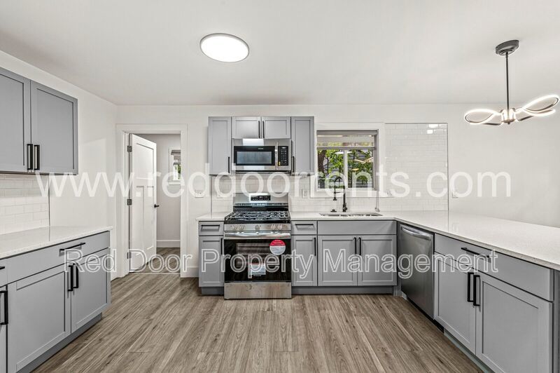 Stylish 3-Bed, 2-Bath Home Minutes from Downtown Indy! property image