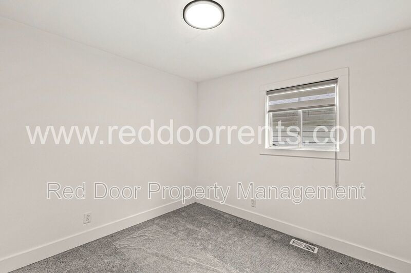 Stylish 3-Bed, 2-Bath Home Minutes from Downtown Indy! property image