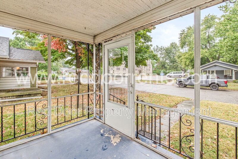 ✨ MOVE-IN SPECIAL: HALF OFF THE FIRST MONTH’S RENT!! ✨ property image