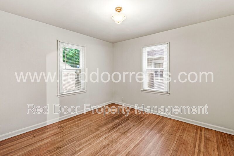 ✨ MOVE-IN SPECIAL: HALF OFF THE FIRST MONTH’S RENT!! ✨ property image