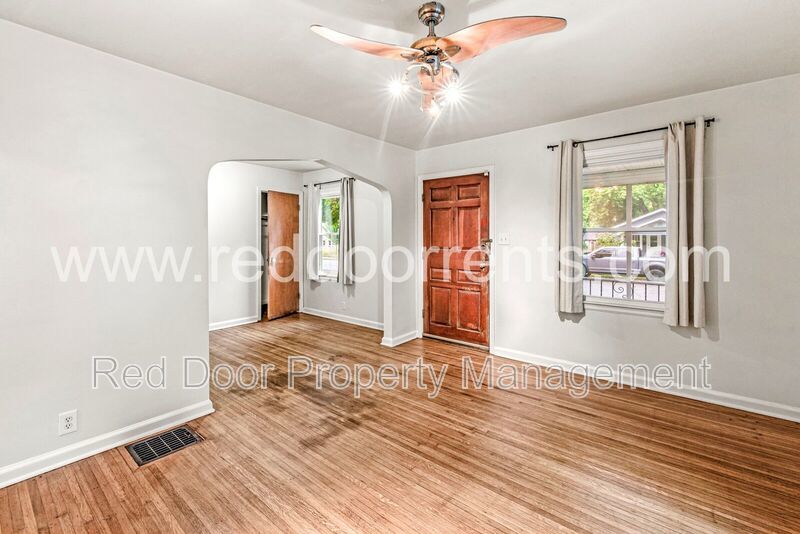 ✨ MOVE-IN SPECIAL: HALF OFF THE FIRST MONTH’S RENT!! ✨ property image