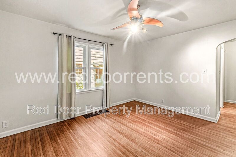 ✨ MOVE-IN SPECIAL: HALF OFF THE FIRST MONTH’S RENT!! ✨ property image