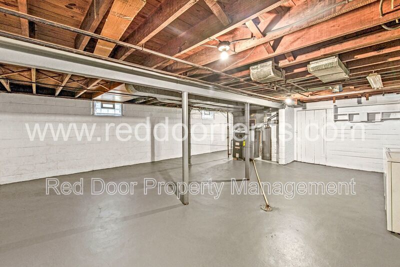 ✨ MOVE-IN SPECIAL: HALF OFF THE FIRST MONTH’S RENT!! ✨ property image