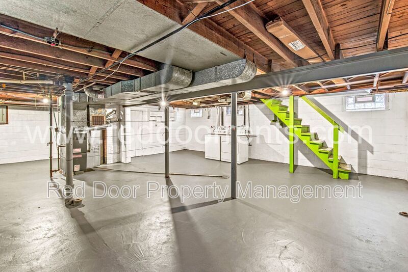 ✨ MOVE-IN SPECIAL: HALF OFF THE FIRST MONTH’S RENT!! ✨ property image