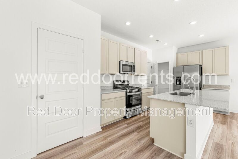 ✨ Move in now and get 50% OFF your first month’s rent when you sign an 16-month lease! ✨ property image