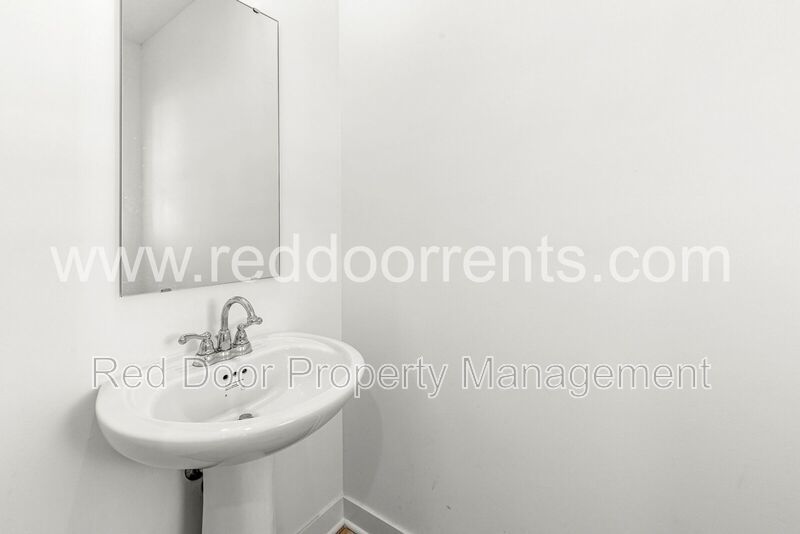 ✨ Move in now and get 50% OFF your first month’s rent when you sign an 16-month lease! ✨ property image