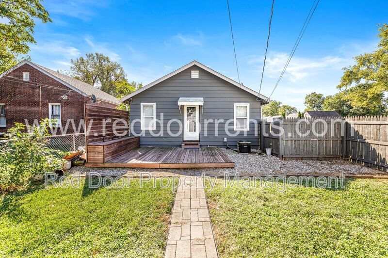 Conveniently Located 3-Bedroom Bungalow with Smart Upgrades! Accepting 6-Month Lease property image