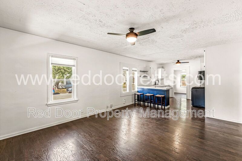 Conveniently Located 3-Bedroom Bungalow with Smart Upgrades! Accepting 6-Month Lease property image