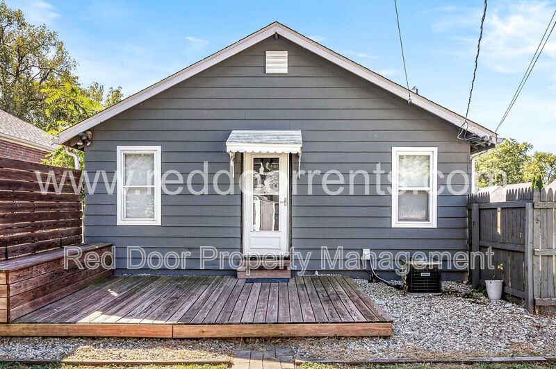 Conveniently Located 3-Bedroom Bungalow with Smart Upgrades! Accepting 6-Month Lease property image