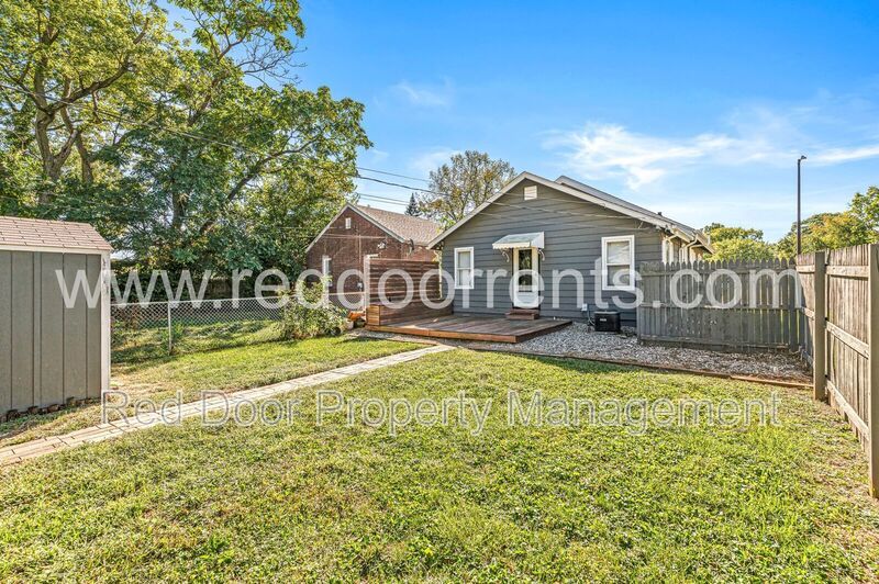 Conveniently Located 3-Bedroom Bungalow with Smart Upgrades! Accepting 6-Month Lease property image