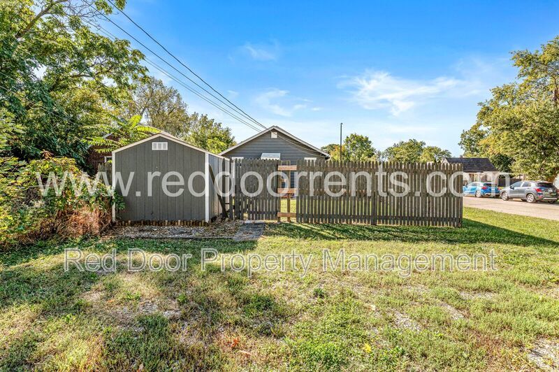 Conveniently Located 3-Bedroom Bungalow with Smart Upgrades! Accepting 6-Month Lease property image