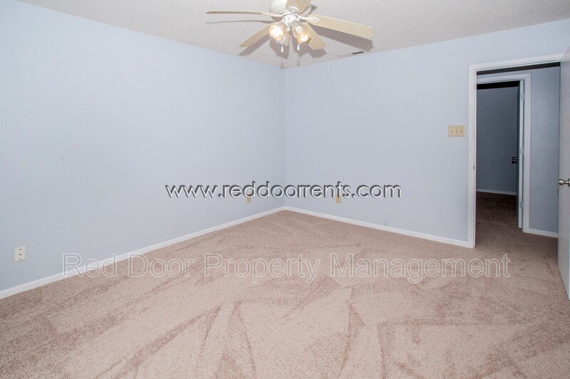 Coming Soon! Beautiful home in the popular Summer Lakes property image