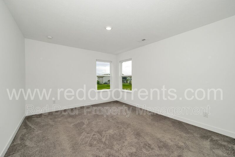 Bright & Modern 3-Bed Home in Noblesville — Close to Downtown Charm! property image