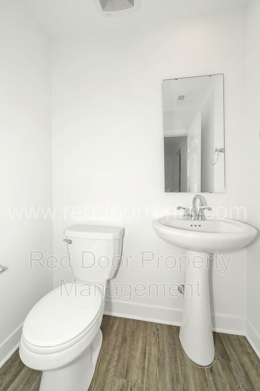 Bright & Modern 3-Bed Home in Noblesville — Close to Downtown Charm! property image