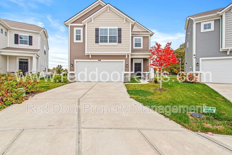 Charming 3-Bed / 2.5-Bath Home with 2,376 Sq Ft in Prime Indianapolis Location! property image