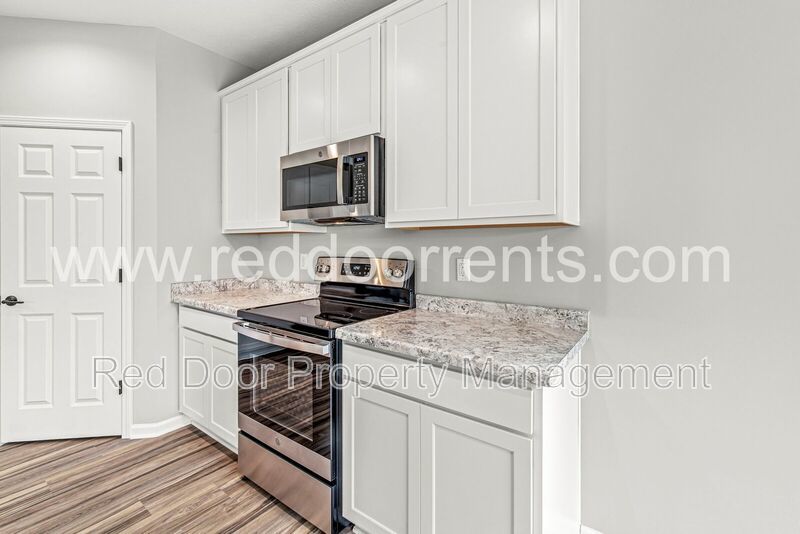 Charming 3-Bed / 2.5-Bath Home with 2,376 Sq Ft in Prime Indianapolis Location! property image