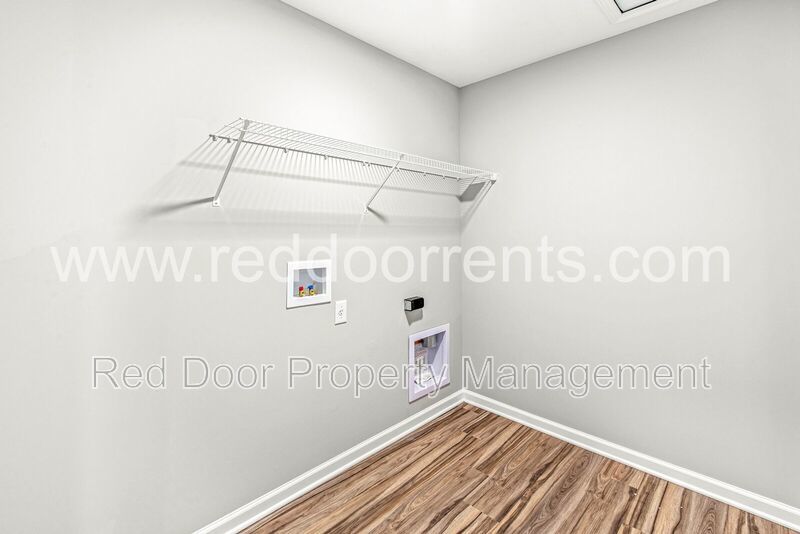 Charming 3-Bed / 2.5-Bath Home with 2,376 Sq Ft in Prime Indianapolis Location! property image