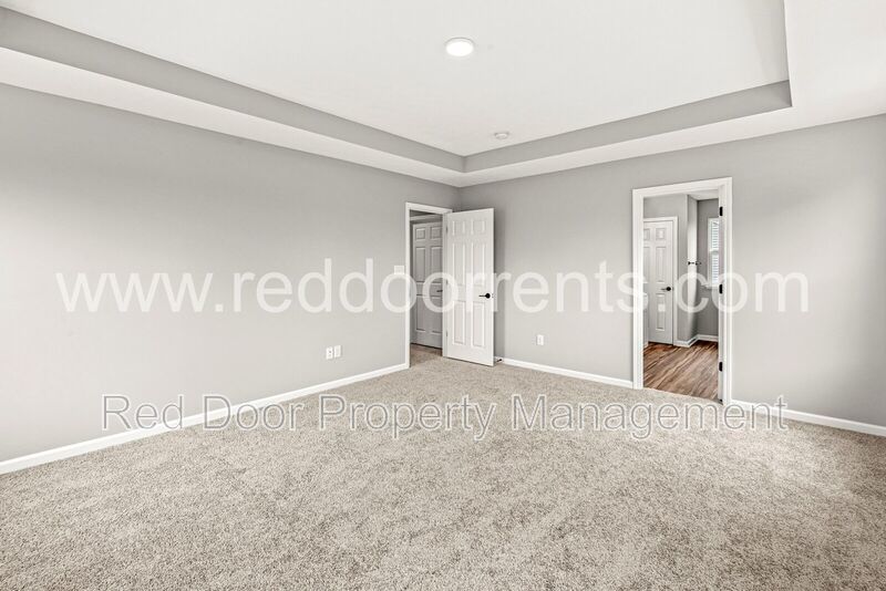 Charming 3-Bed / 2.5-Bath Home with 2,376 Sq Ft in Prime Indianapolis Location! property image