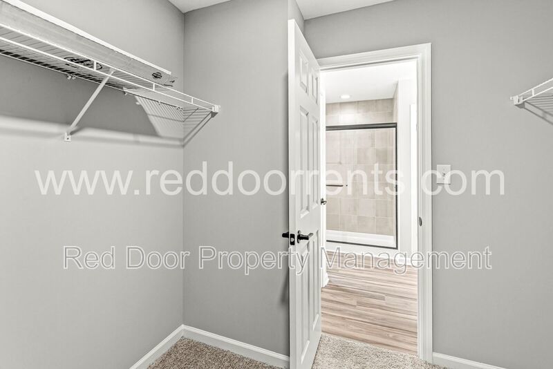 Charming 3-Bed / 2.5-Bath Home with 2,376 Sq Ft in Prime Indianapolis Location! property image