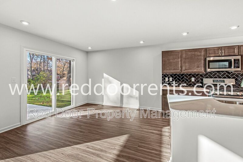 Bright & Modern Brand New Home with Over 4,300 sq ft in Avon property image