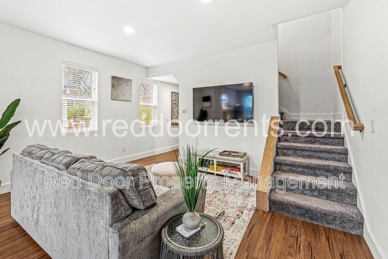 Coming soon! - Fully Furnished 3BR/2BA Home in Indianapolis – Modern Comfort! property image