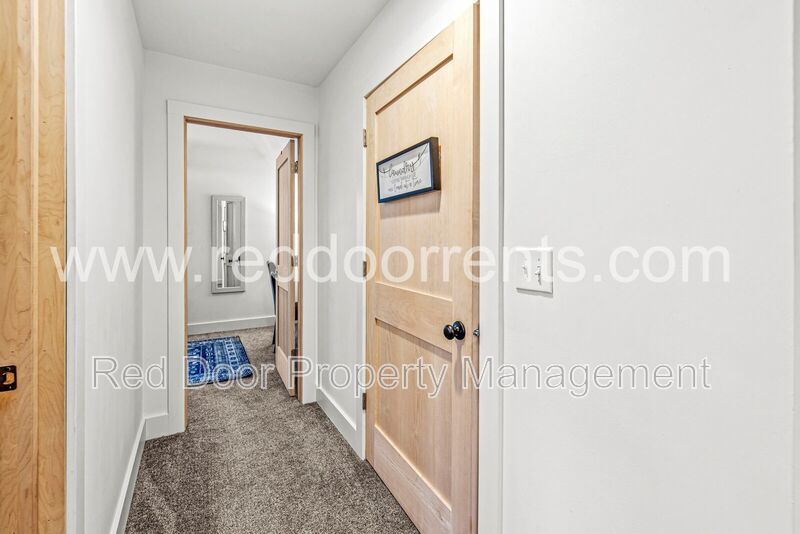 Coming soon! - Fully Furnished 3BR/2BA Home in Indianapolis – Modern Comfort! property image