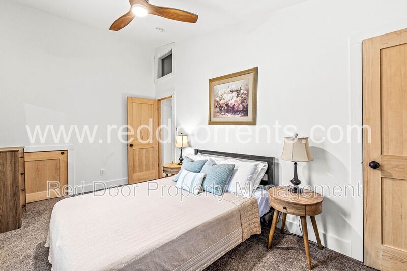 Coming soon! - Fully Furnished 3BR/2BA Home in Indianapolis – Modern Comfort! property image