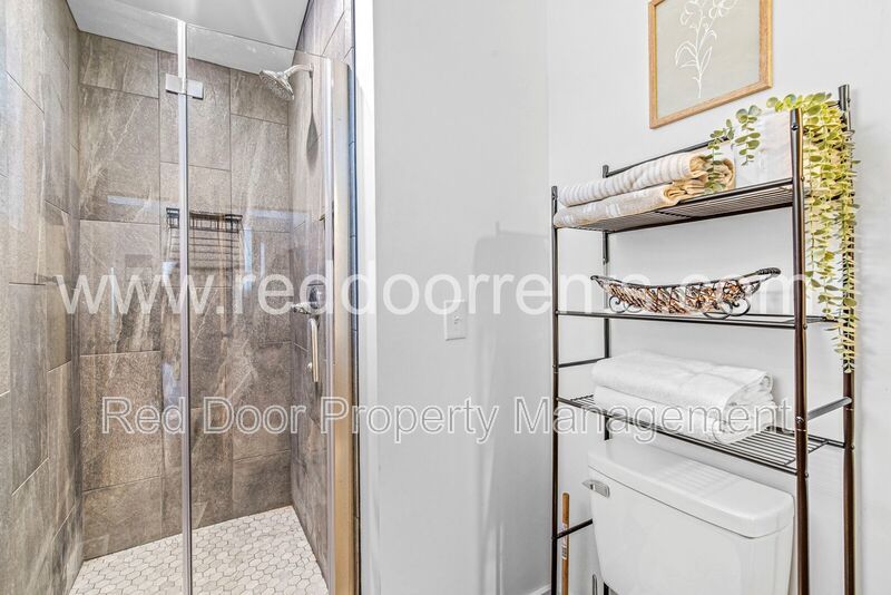 Coming soon! - Fully Furnished 3BR/2BA Home in Indianapolis – Modern Comfort! property image