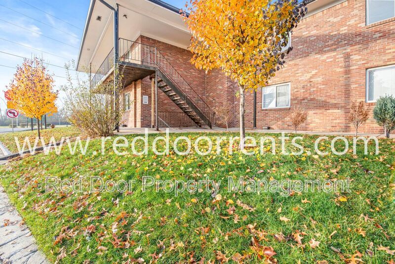 Affordable Studio Living Near Downtown Indianapolis property image