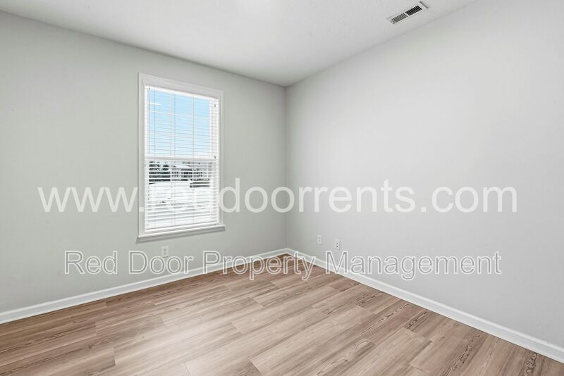 ✨ MOVE-IN SPECIAL: HALF OFF THE FIRST MONTH’S RENT!! ✨ property image