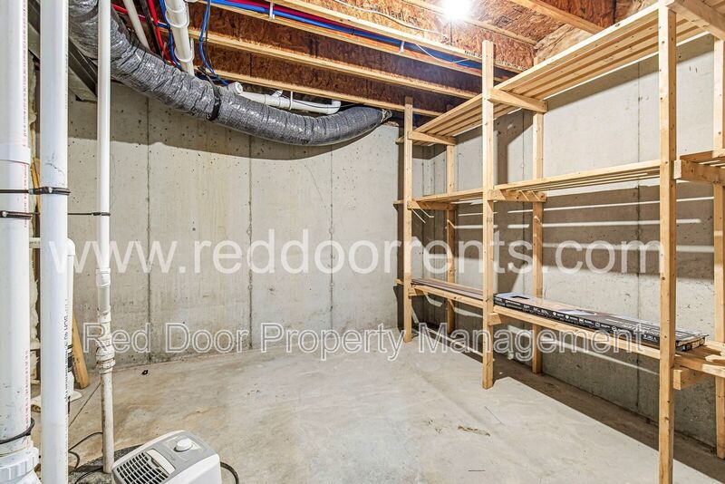 ✨ MOVE-IN SPECIAL: HALF OFF THE FIRST MONTH’S RENT!! ✨ property image