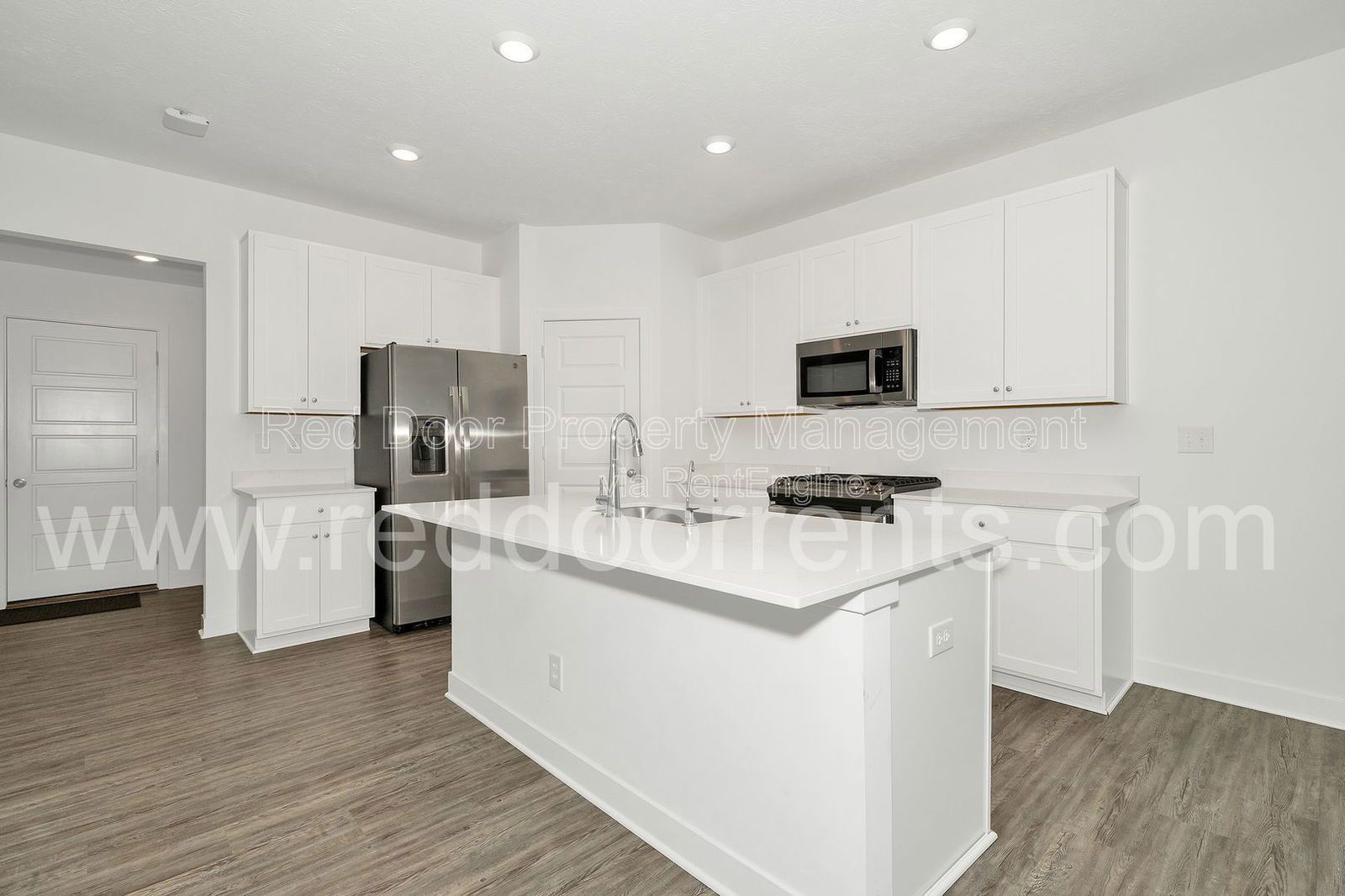 Bright & Modern 3-Bed Home in Noblesville — Close to Downtown Charm! property image