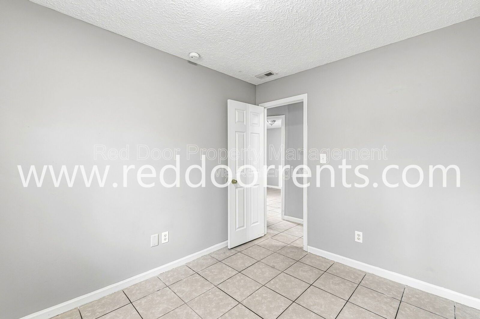 Charming 3-Bedroom Ranch in Plainfield property image